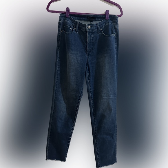 H by Halston Cropped Jeans - Picture 2 of 3
